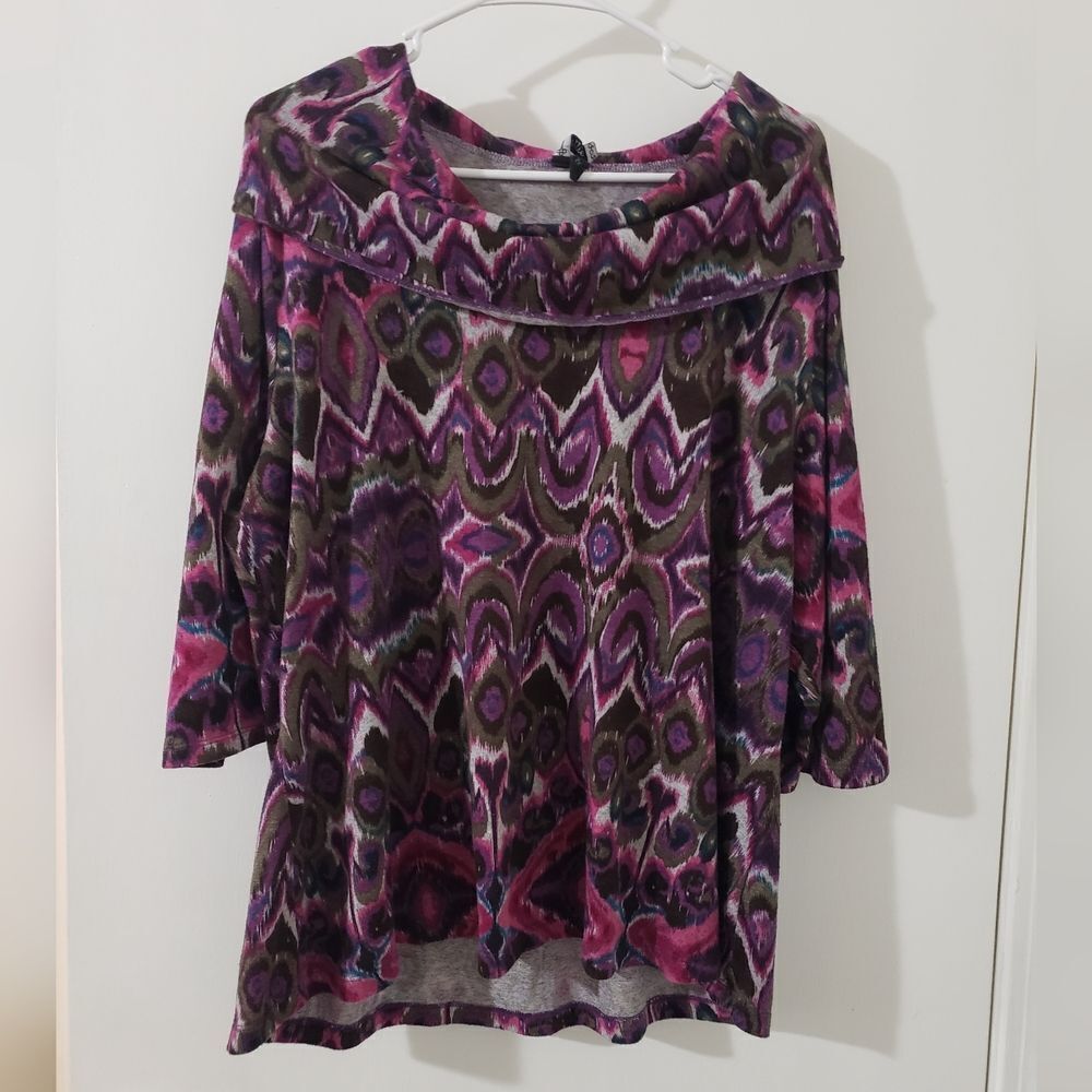 Plus Size Patterned Top Sz 2x